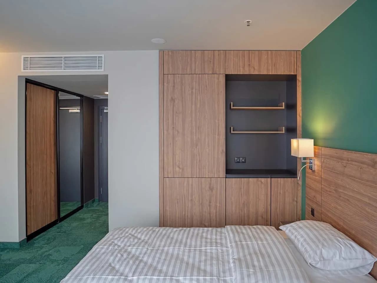 Favor Park Hotel 5